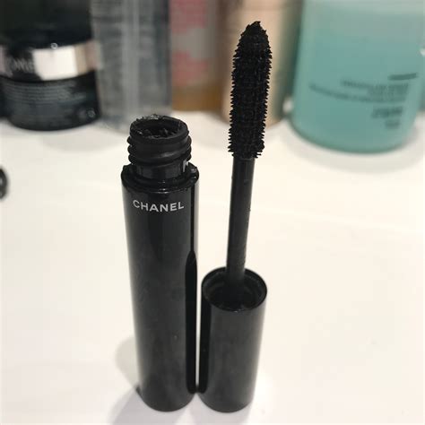 chanel voedende mascara reviews|Chanel le volume mascara.